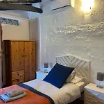 La Bodega